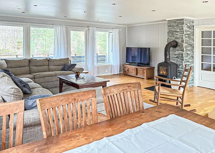 Beautiful In With House A Panoramic View *