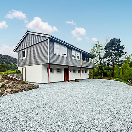 Beautiful In With House A Panoramic View *