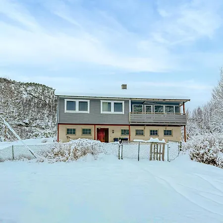Beautiful In With House A Panoramic View * Kvammen
